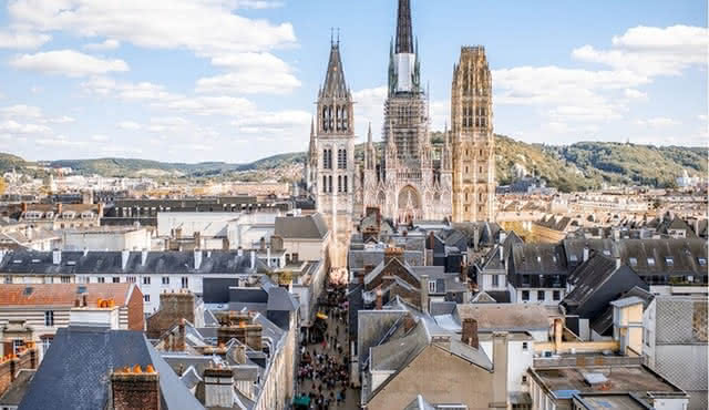 Private Custom Walking Guided Tour in Rouen