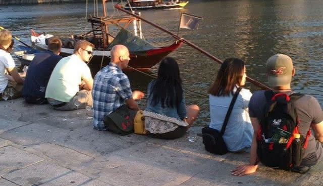 Porto wine walking tour with wine tasting