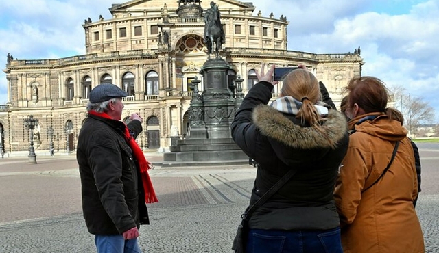 Classical Dresden Walking Tour with licensed Guide