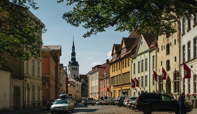 Tallinn Tales Exclusive Private Walking Tour