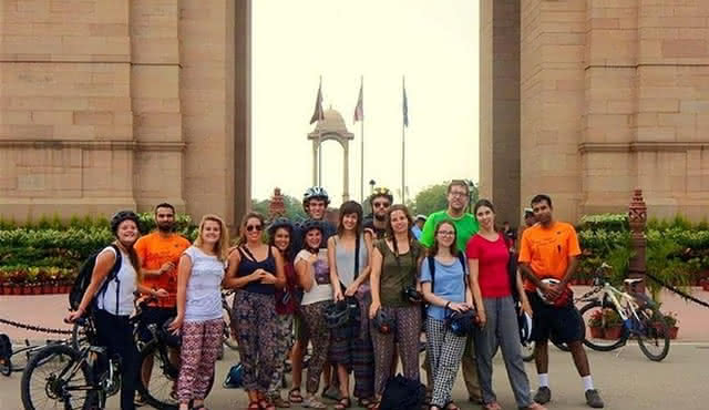 Explore Imperial Delhi en bicicleta (New Delhi Cycling Tour)