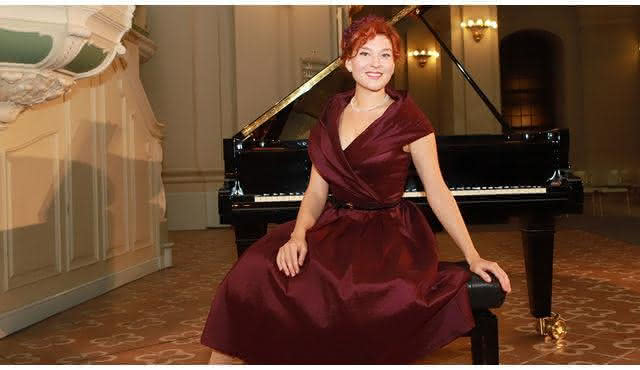 Chopin puro: Yuliya Drogalova alla Cattedrale Francese