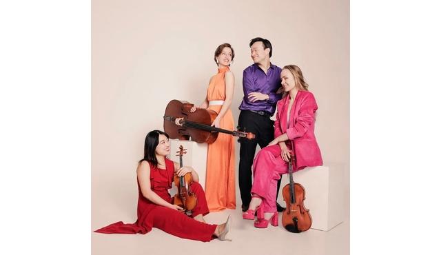 Fiestravaganza Ensemble bei Clärchens Sonntagskonzerten im Spiegelsaal