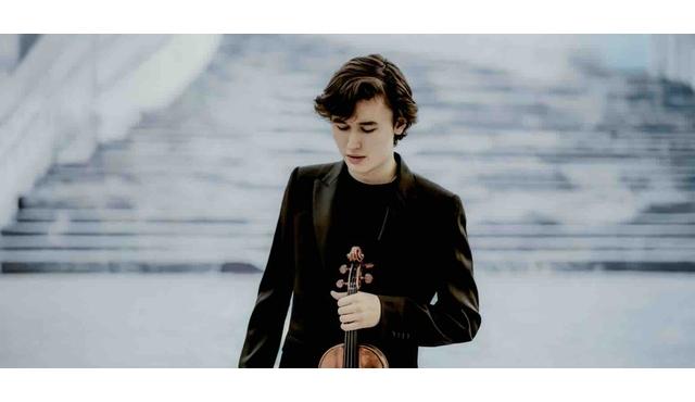 Le Concerto pour violon de Sibelius avec Daniel Lozakovich et la « Pathétique » de Tchaïkovski