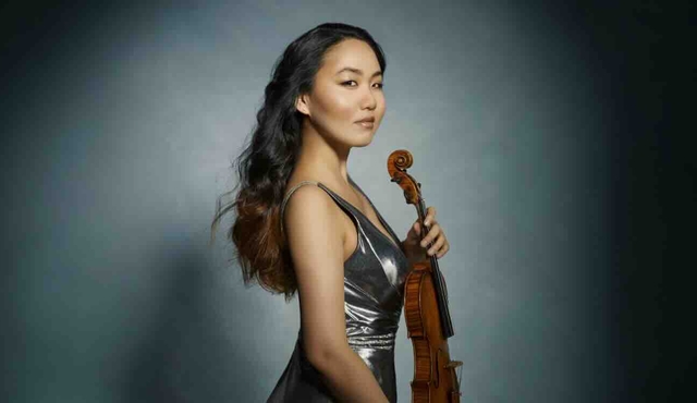 Beethoven n° 5 et Stella Chen interprète le Concerto pour violon de Dvořák
