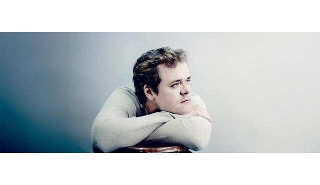 Benjamin Grosvenor: Klavierkonzert auf den Champs-Élysées
